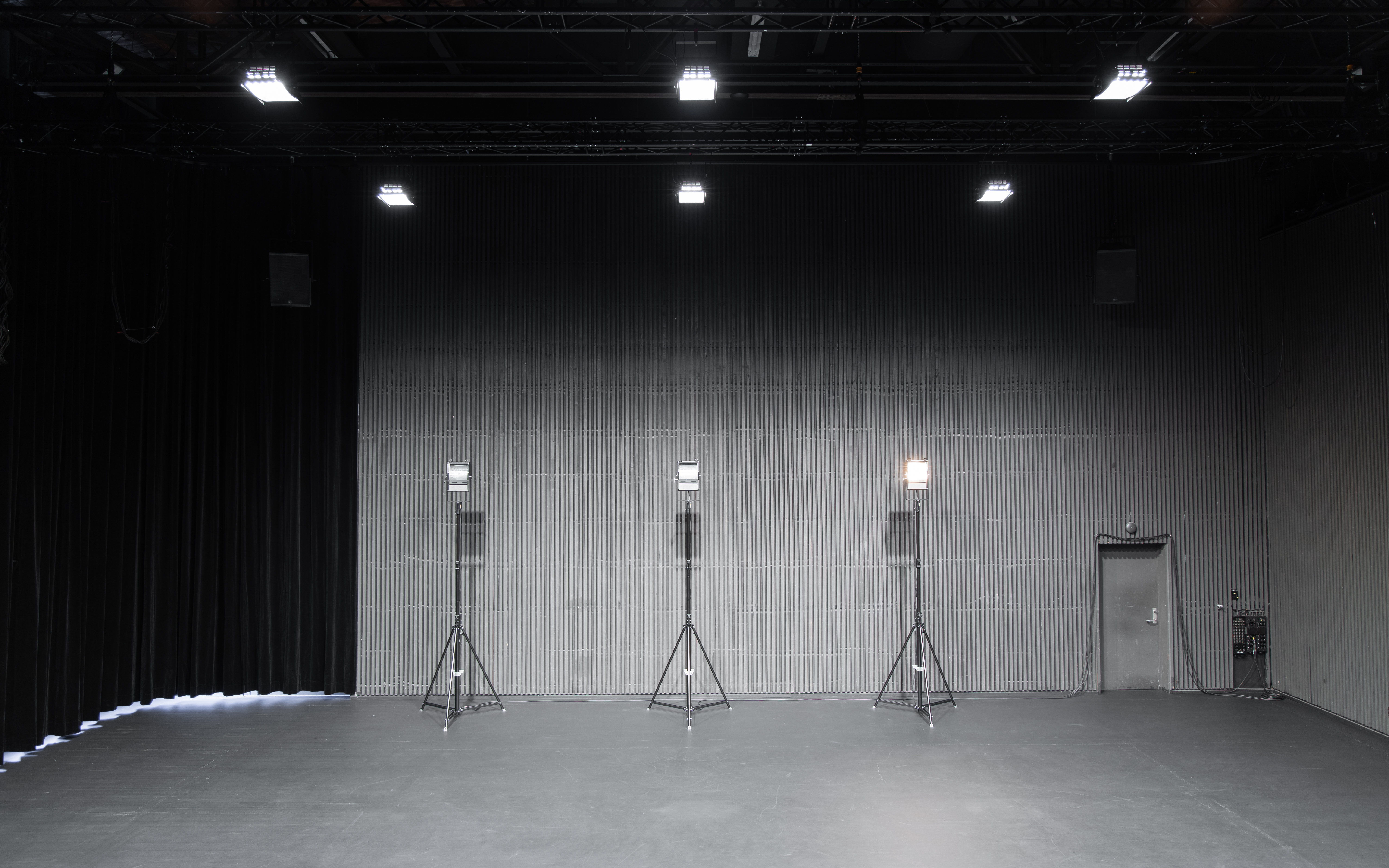 2025 Dancing - Deborah Hay trio, Jakob Oredsson
