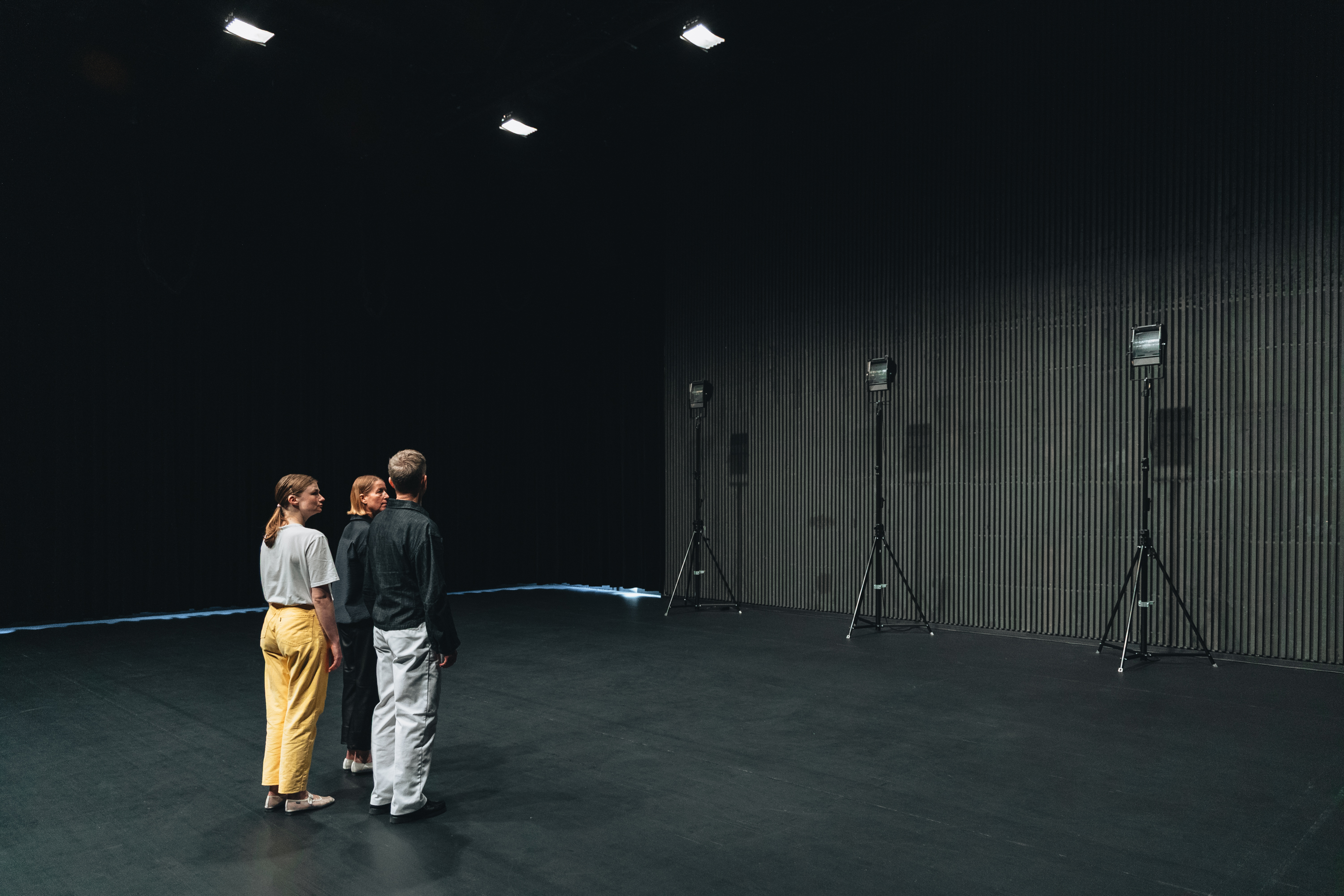 2025 Dancing - Deborah Hay trio, Jakob Oredsson